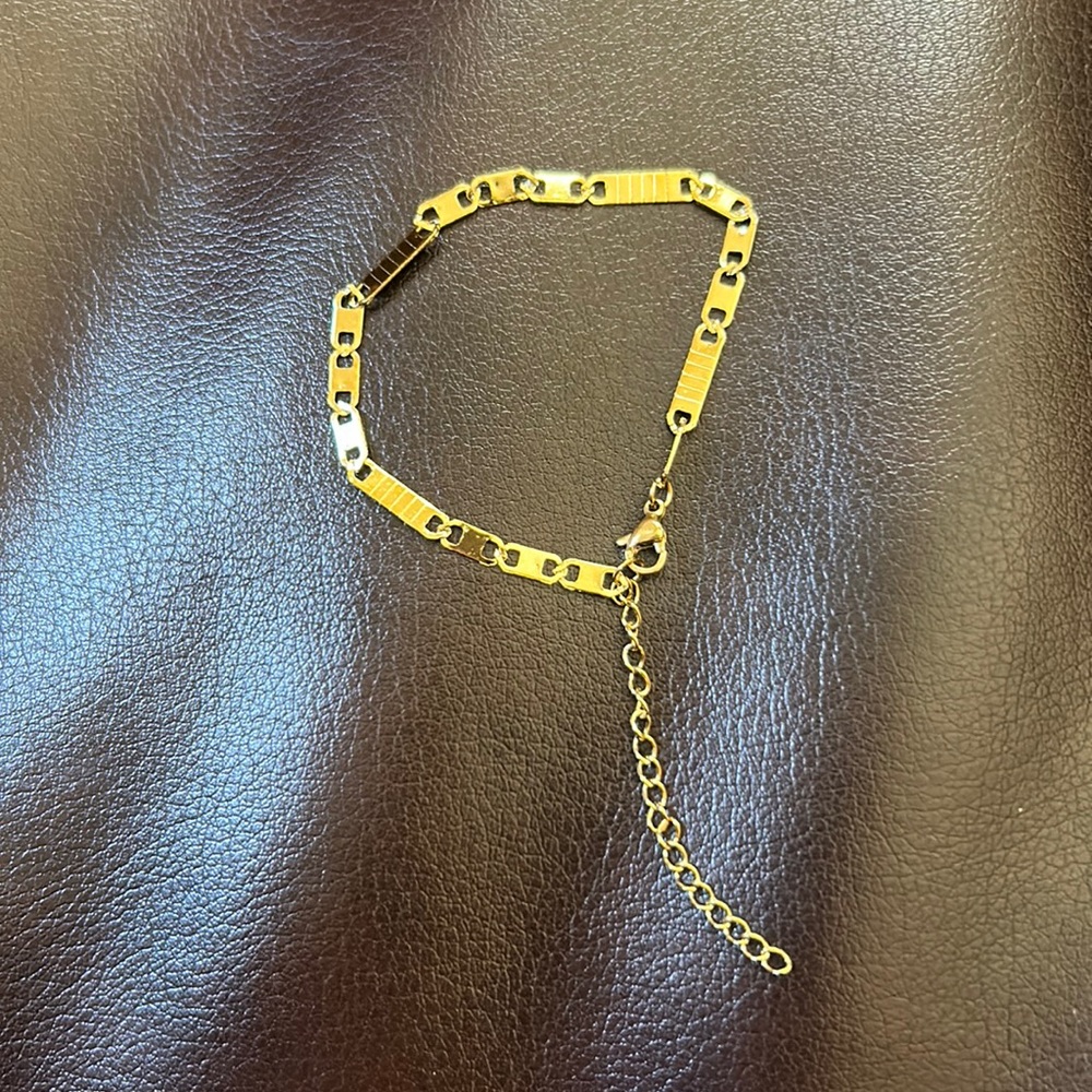 Gold Dainty Bracelet